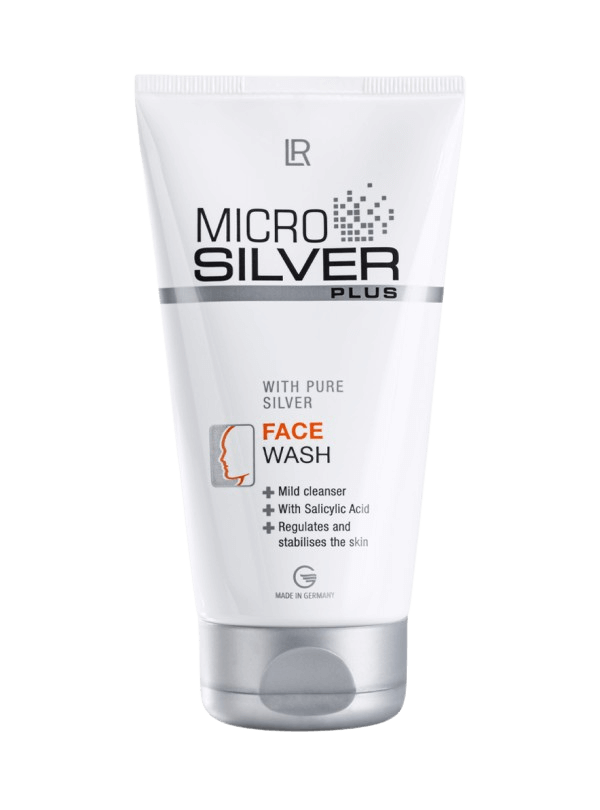 Tube de crème nettoyante "LR MICROSILVER PLUS", conçu avec MicroSilver BG™ pour purifier et apaiser les peaux irritées tout en régulant la production de sébum pour un teint équilibré.