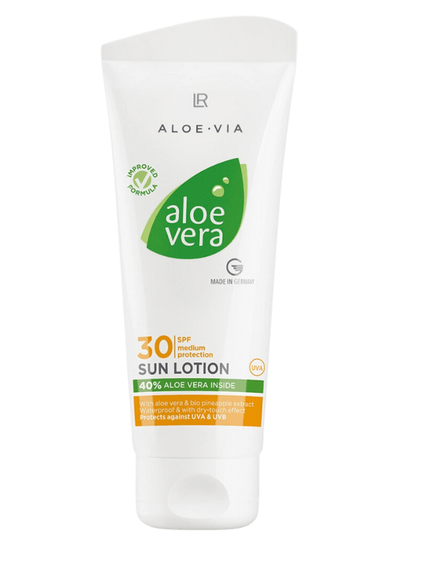 Tube de "Lotion solaire IP 30 Aloe Vera", enrichi en 40 % d'aloe vera et extrait d'ananas bio, conçu pour une protection solaire moyenne contre les rayons UVA et UVB.